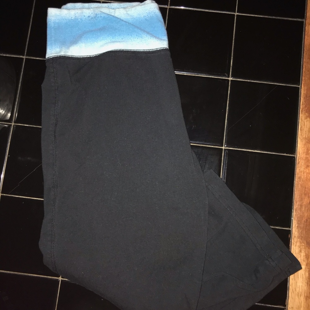 Capri yoga pants